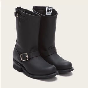 Frye Engineer Boots (NEW) Womens 9M